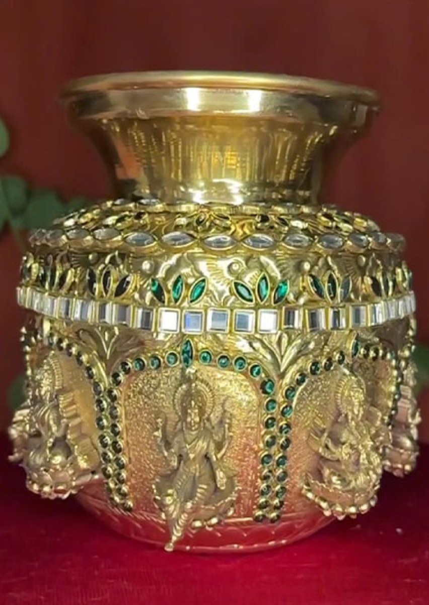 Kamdhenu Gaye